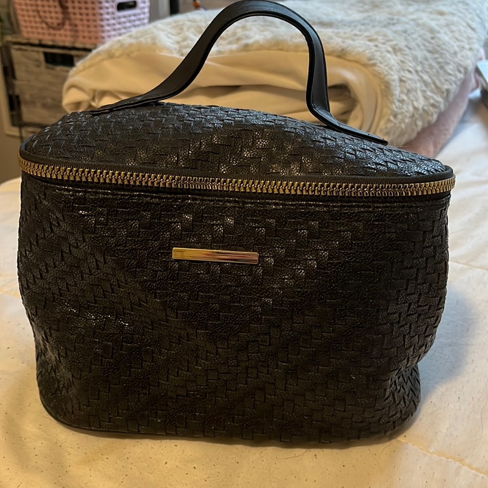 Makeup bag